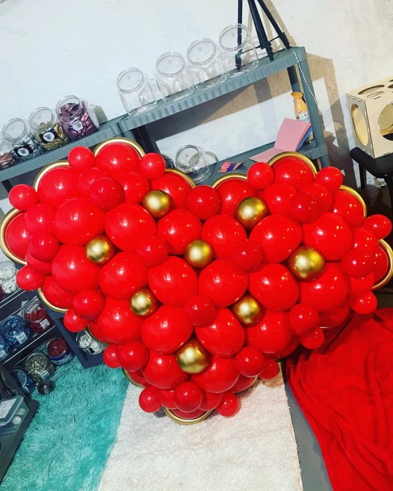 Mini Valentine Balloon Bouquet Sweetheart Surprise